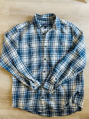 Patagonia Men’s Blue and White Plaid Button-Down Shirt